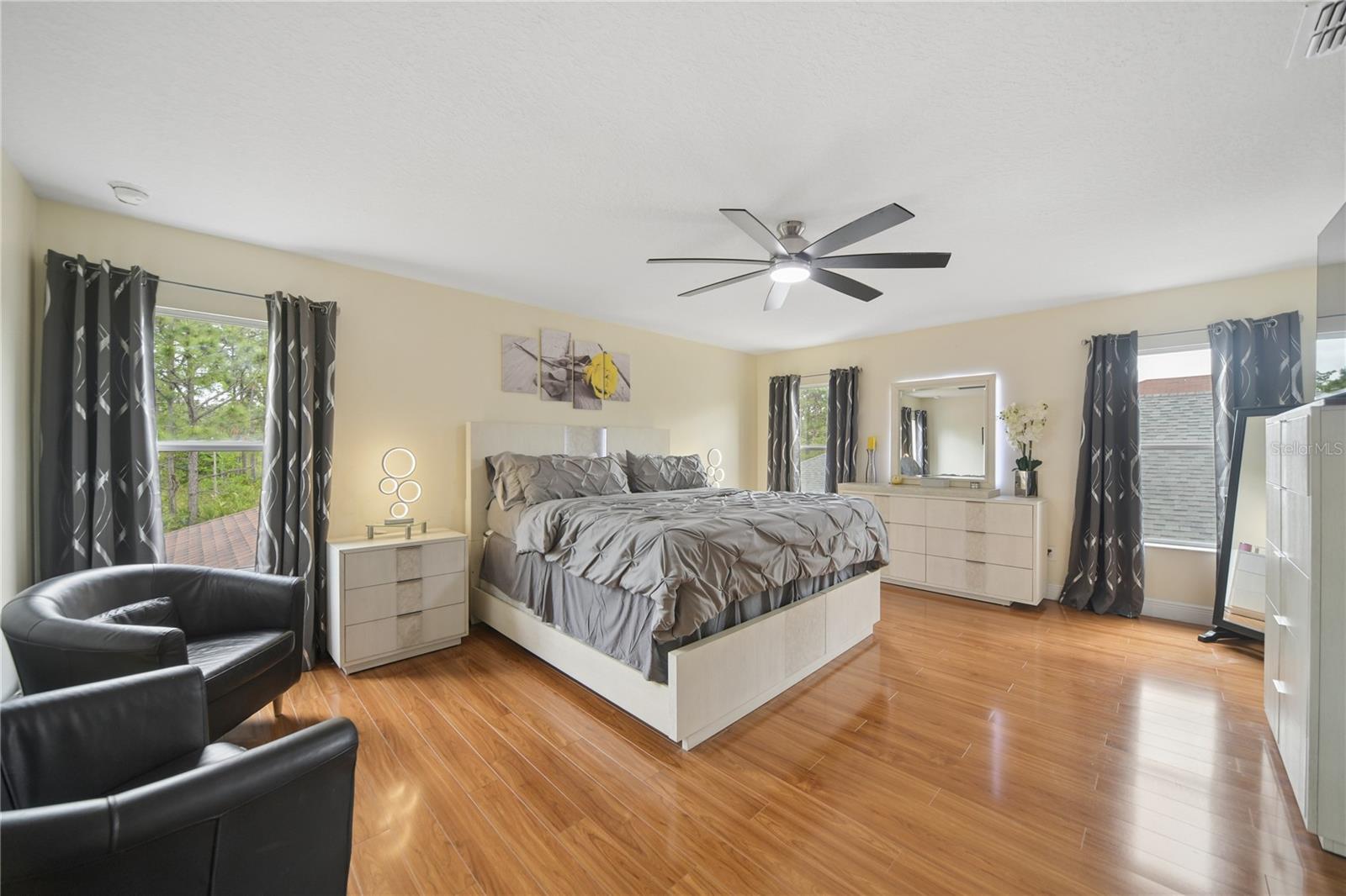 Image 23 of 45 For 13619 Phoenix Drive