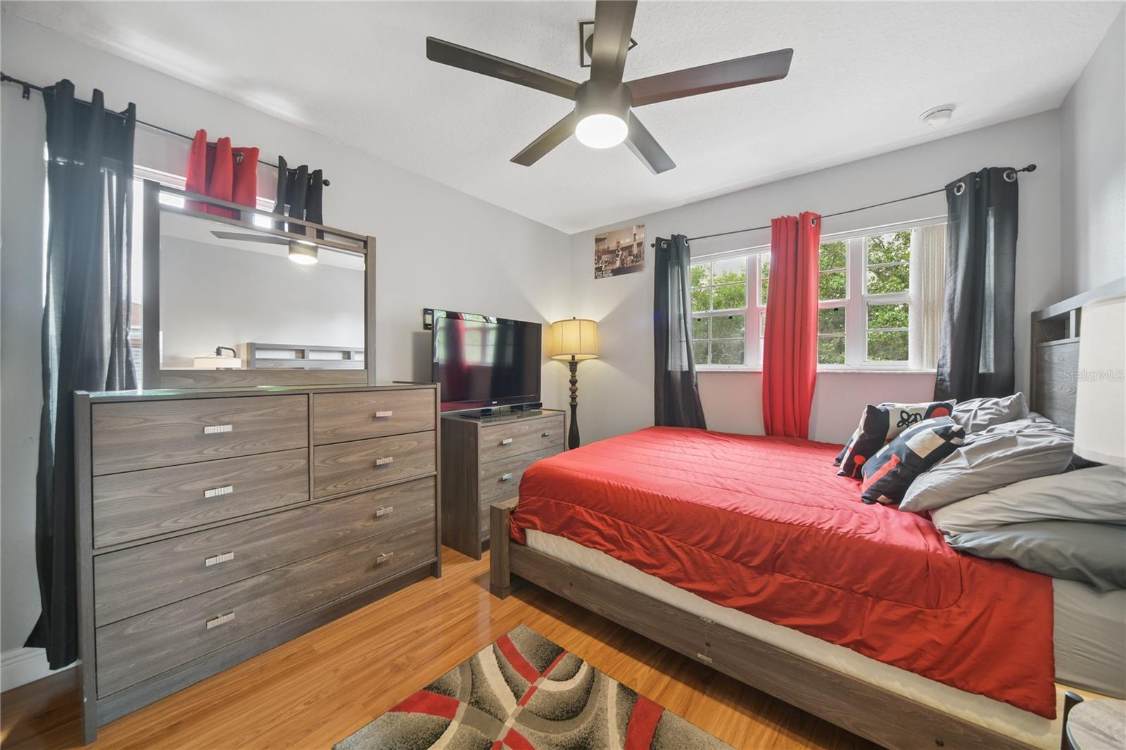 Image 31 of 45 For 13619 Phoenix Drive