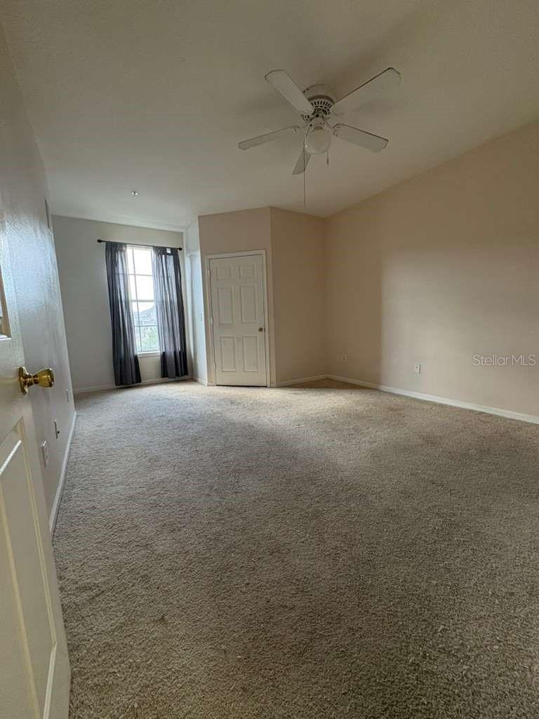 Image 3 of 10 For 14341 Fredricksburg Drive 1007