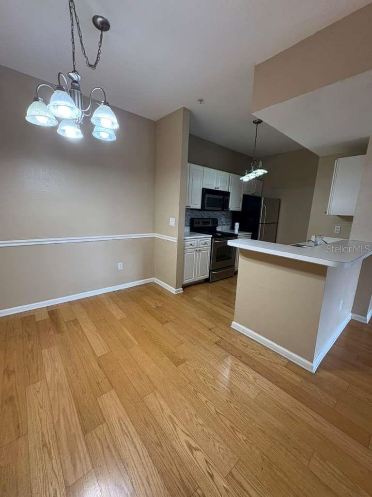 Image 4 of 10 For 14341 Fredricksburg Drive 1007