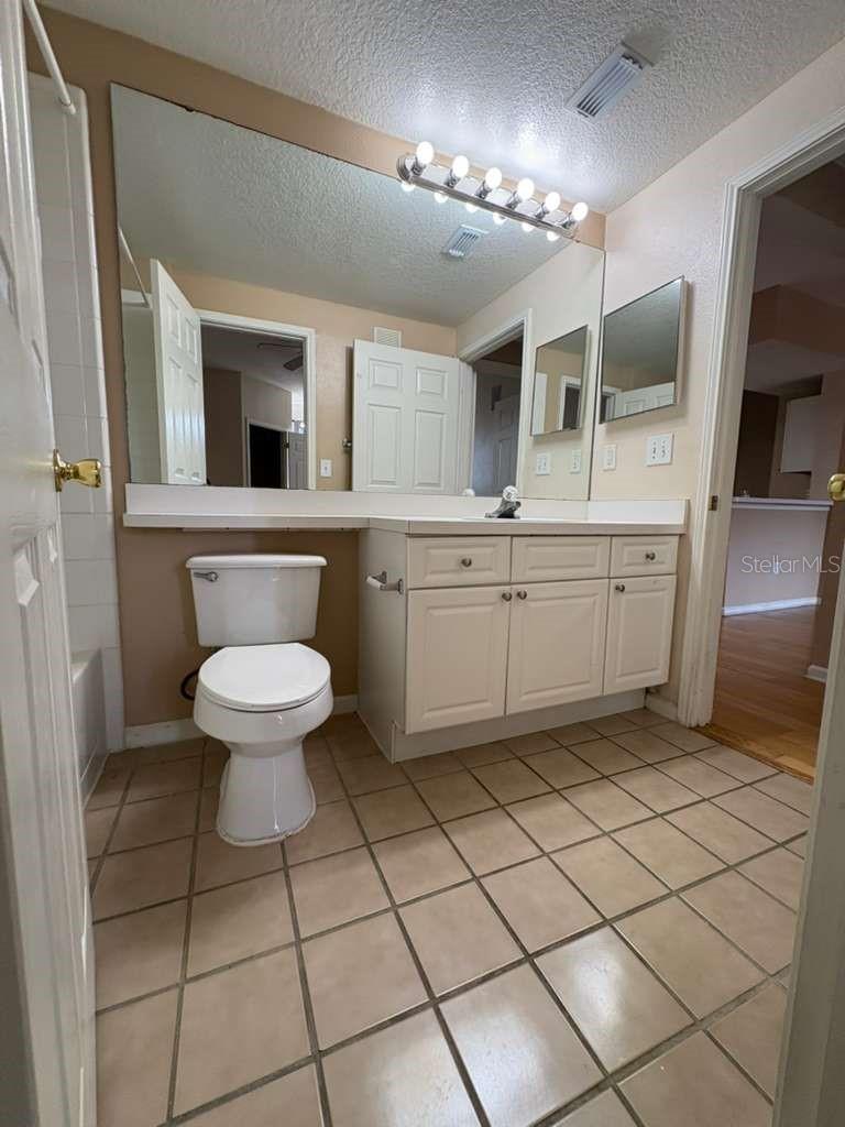 Image 6 of 10 For 14341 Fredricksburg Drive 1007