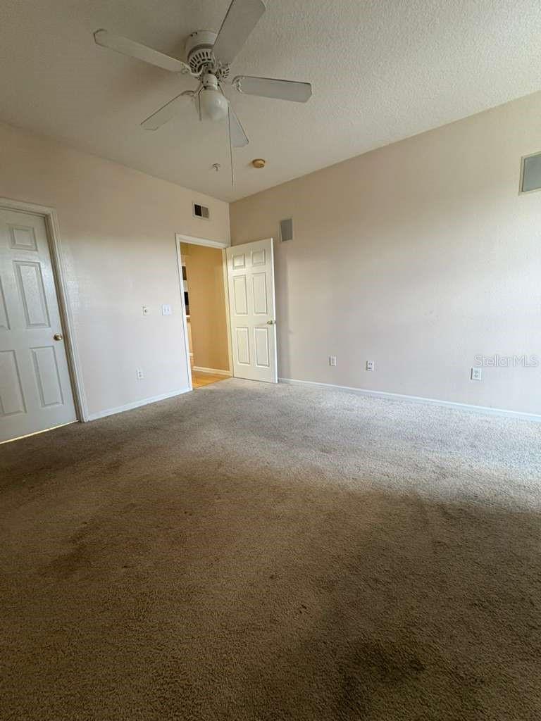 Image 8 of 10 For 14341 Fredricksburg Drive 1007