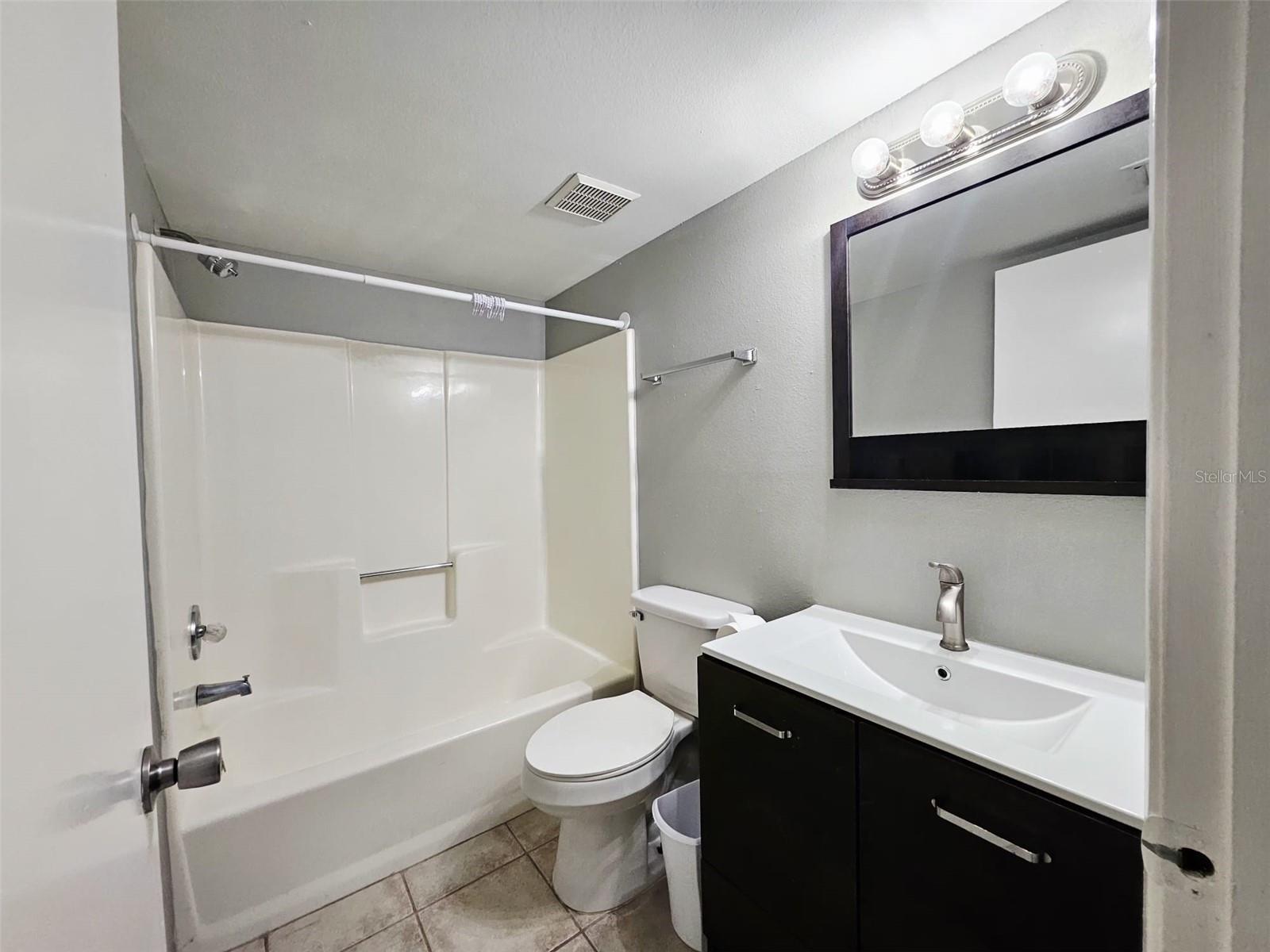 Image 14 of 25 For 14468 Reuter Strasse Circle 503