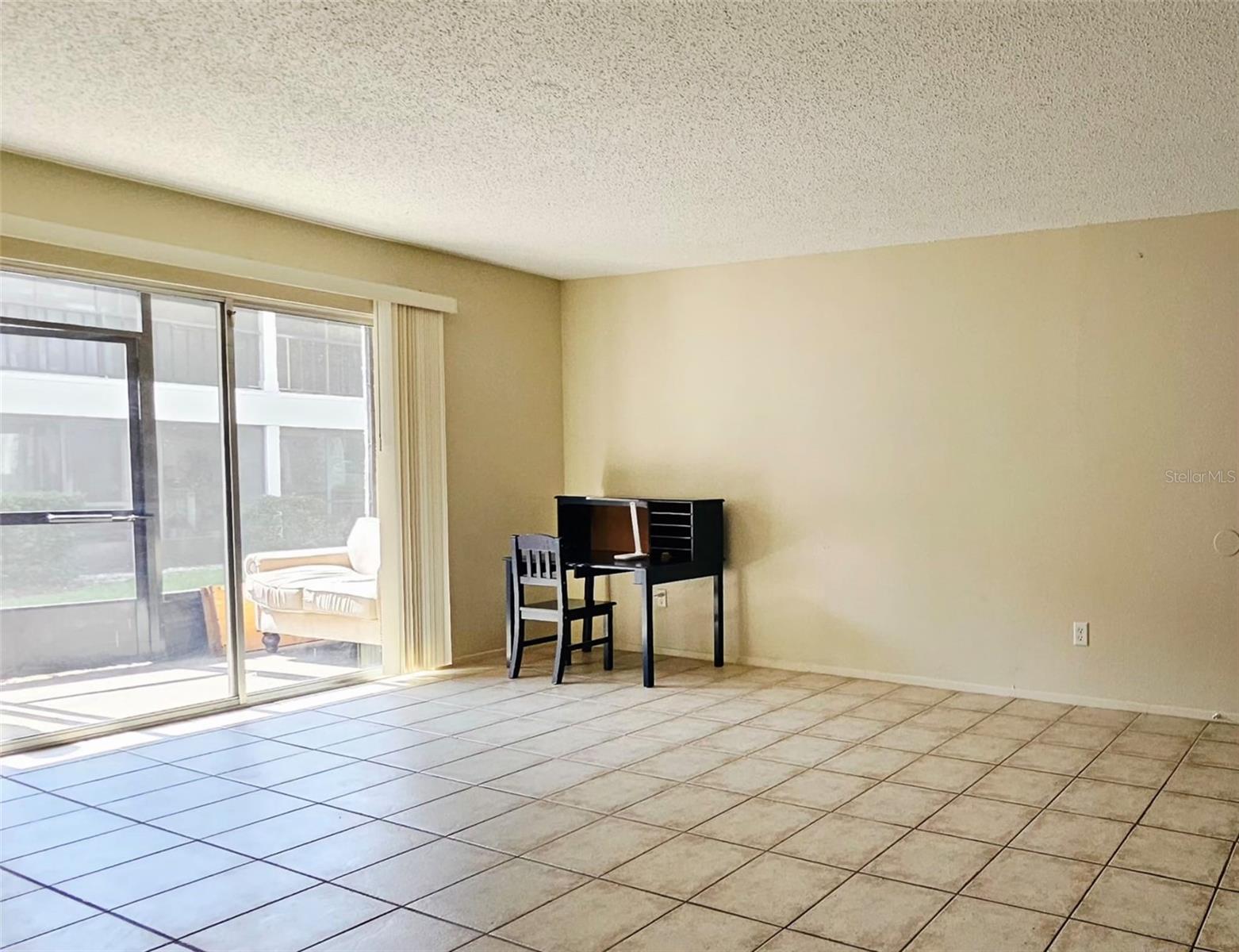 Image 21 of 25 For 14468 Reuter Strasse Circle 503