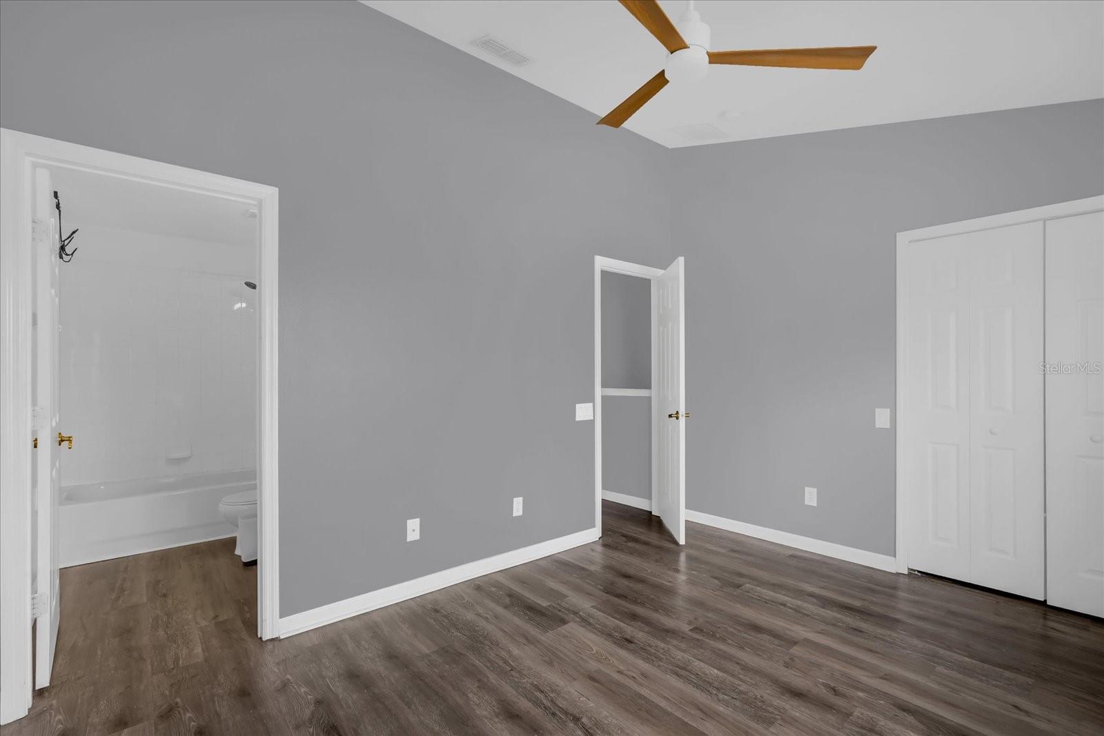 Image 19 of 29 For 2403 Silver Palm Drive