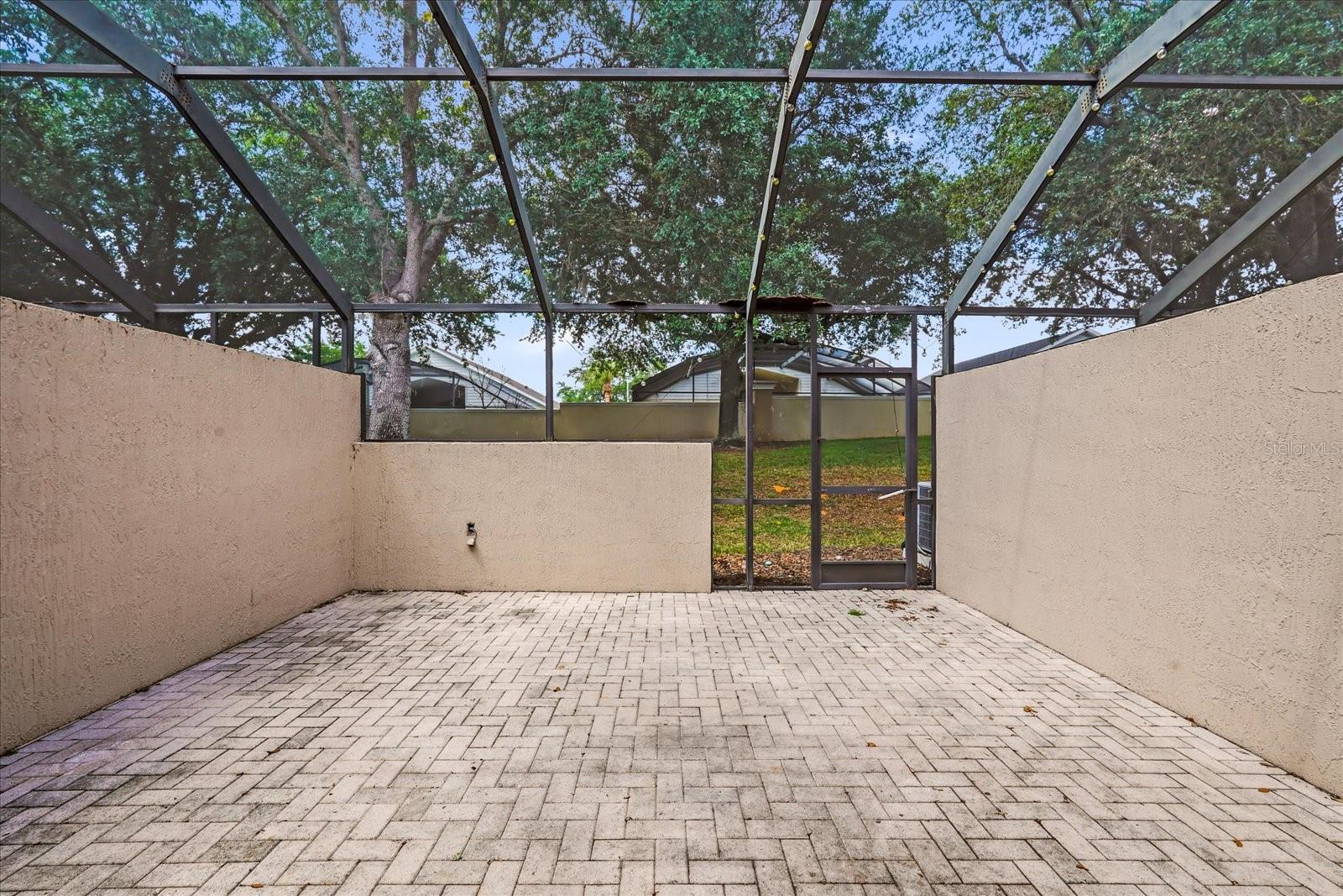 Image 27 of 29 For 2403 Silver Palm Drive