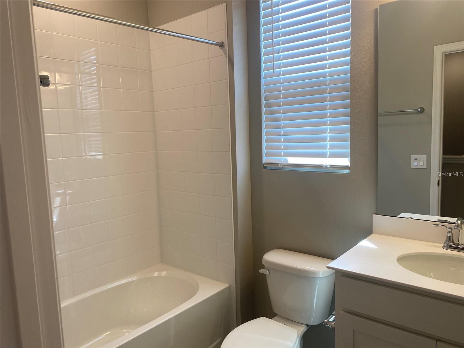 Image 12 of 27 For 1457 Axel Graeson Avenue