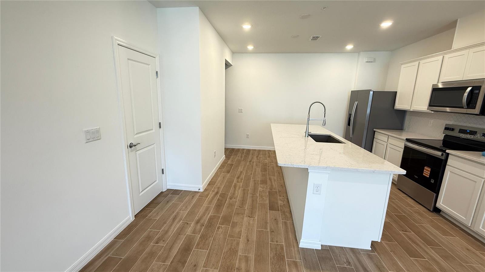 Image 10 of 55 For 11326 Nona Sound Street