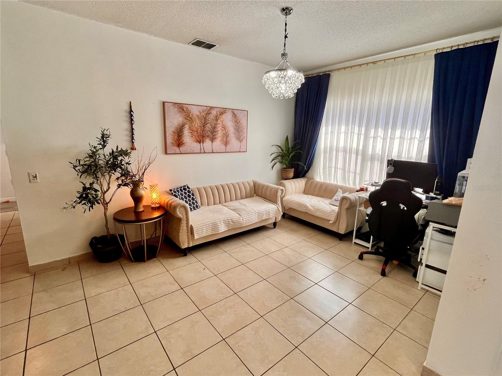 Image 3 of 21 For 577 Maricopa Drive