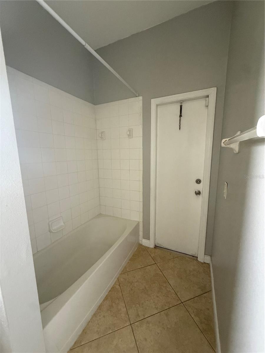Image 11 of 15 For 819 Jarnac Drive