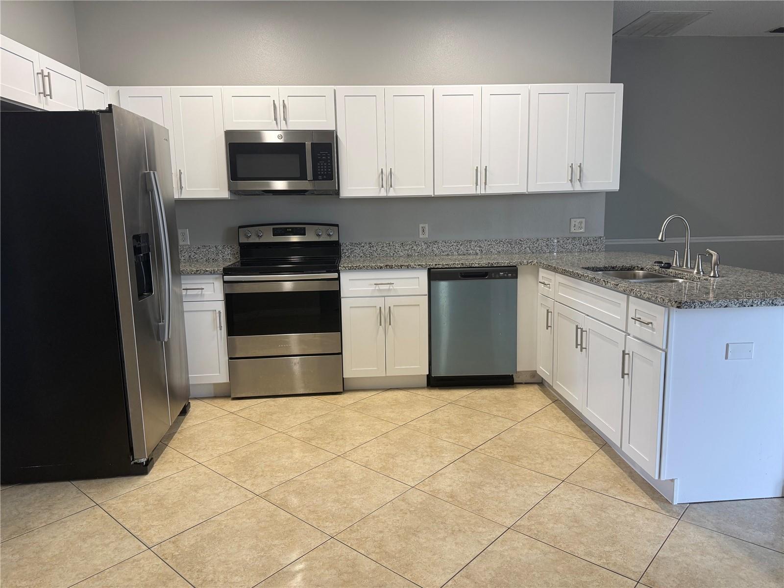 Image 5 of 15 For 819 Jarnac Drive