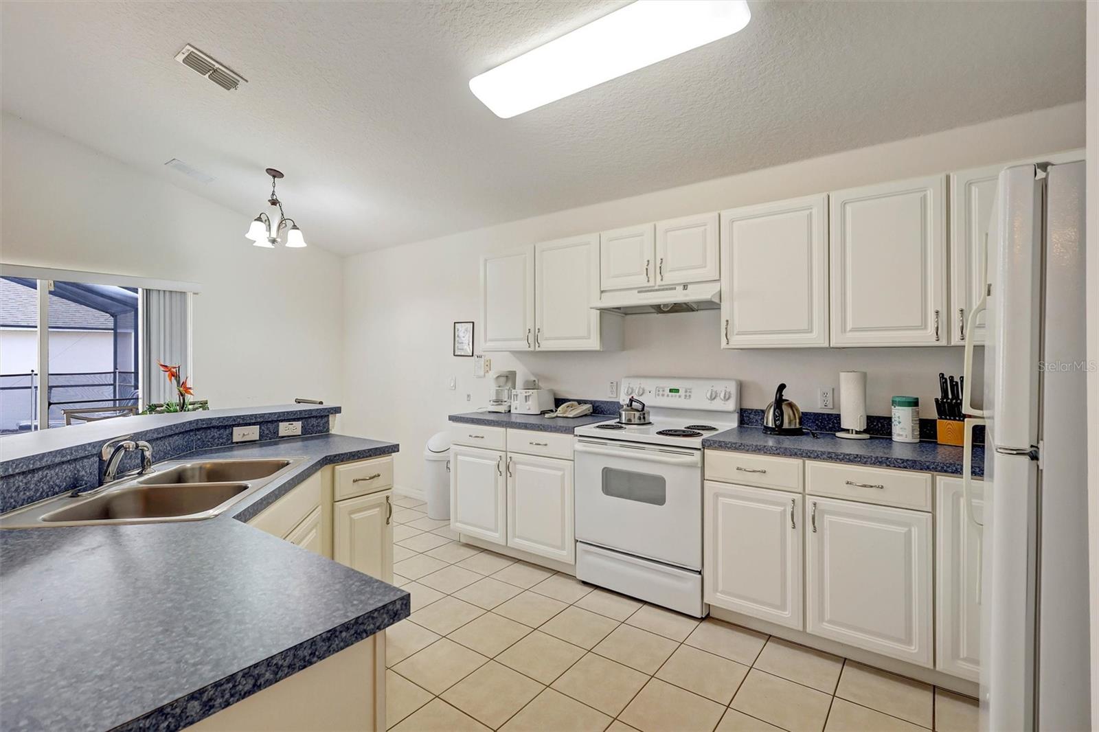 Image 3 of 42 For 101 Kildrummy Drive