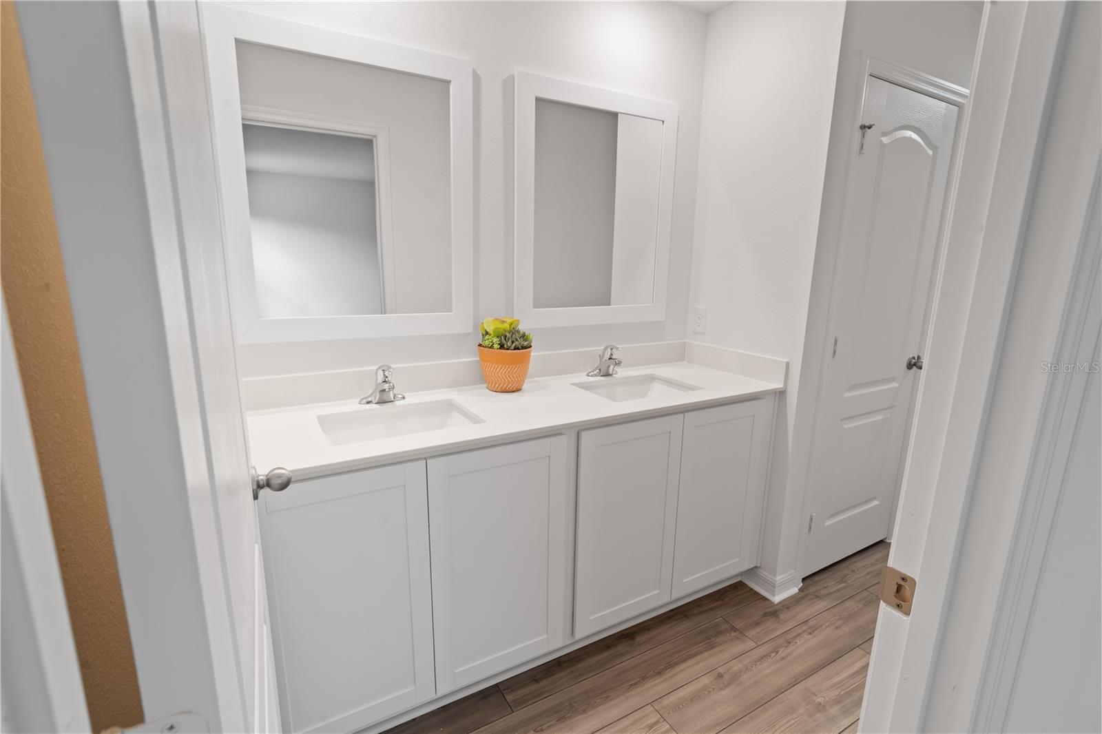 Image 12 of 19 For 567 Bay Leaf Drive