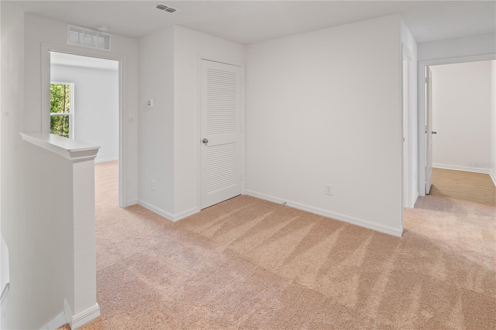 Image 8 of 19 For 567 Bay Leaf Drive