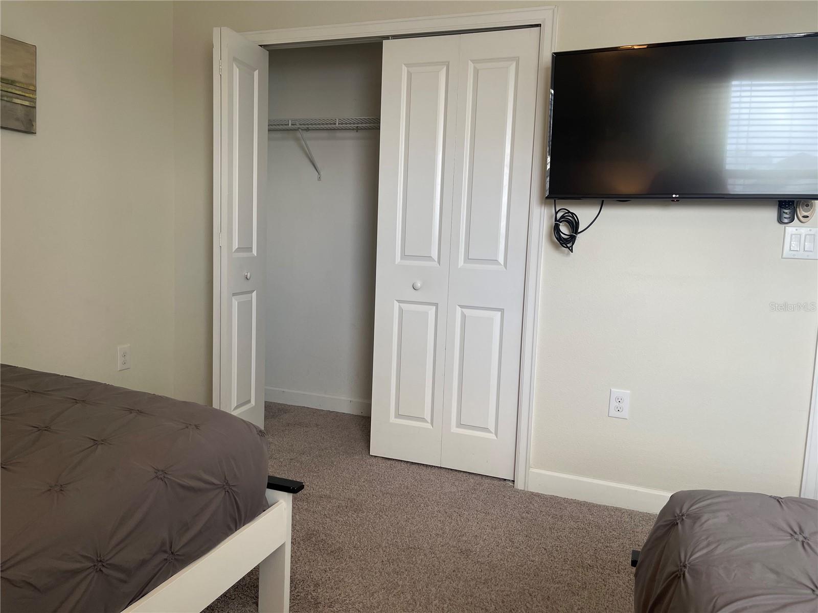 Image 21 of 29 For 1565 Flange Drive