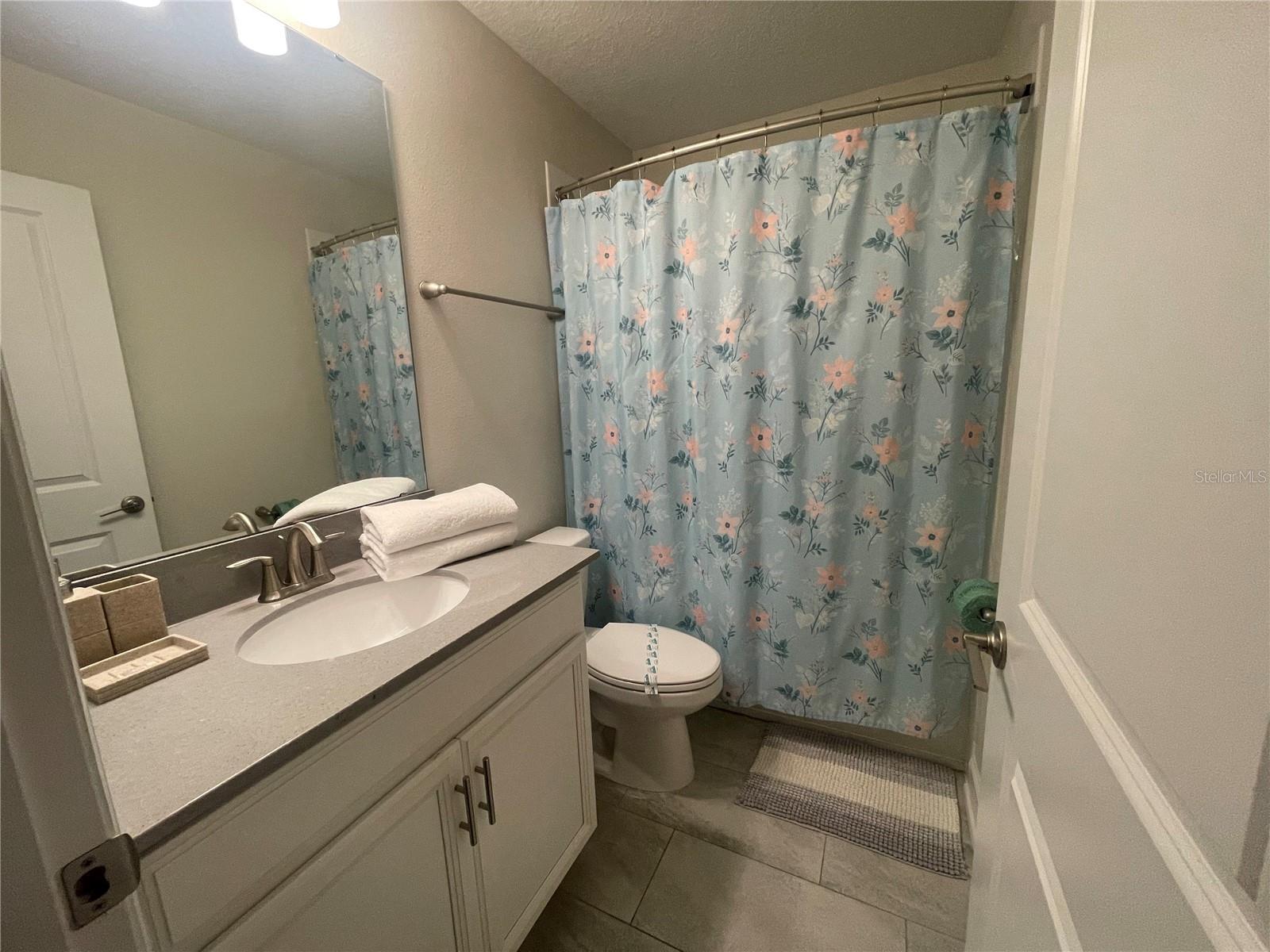 Image 22 of 29 For 1565 Flange Drive