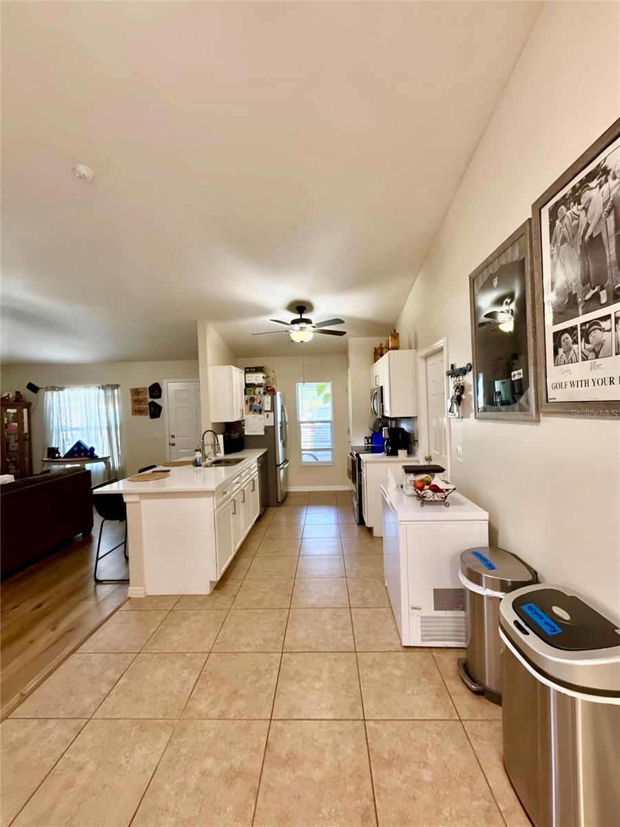 Listing photo id 21 for 313 Oak Street