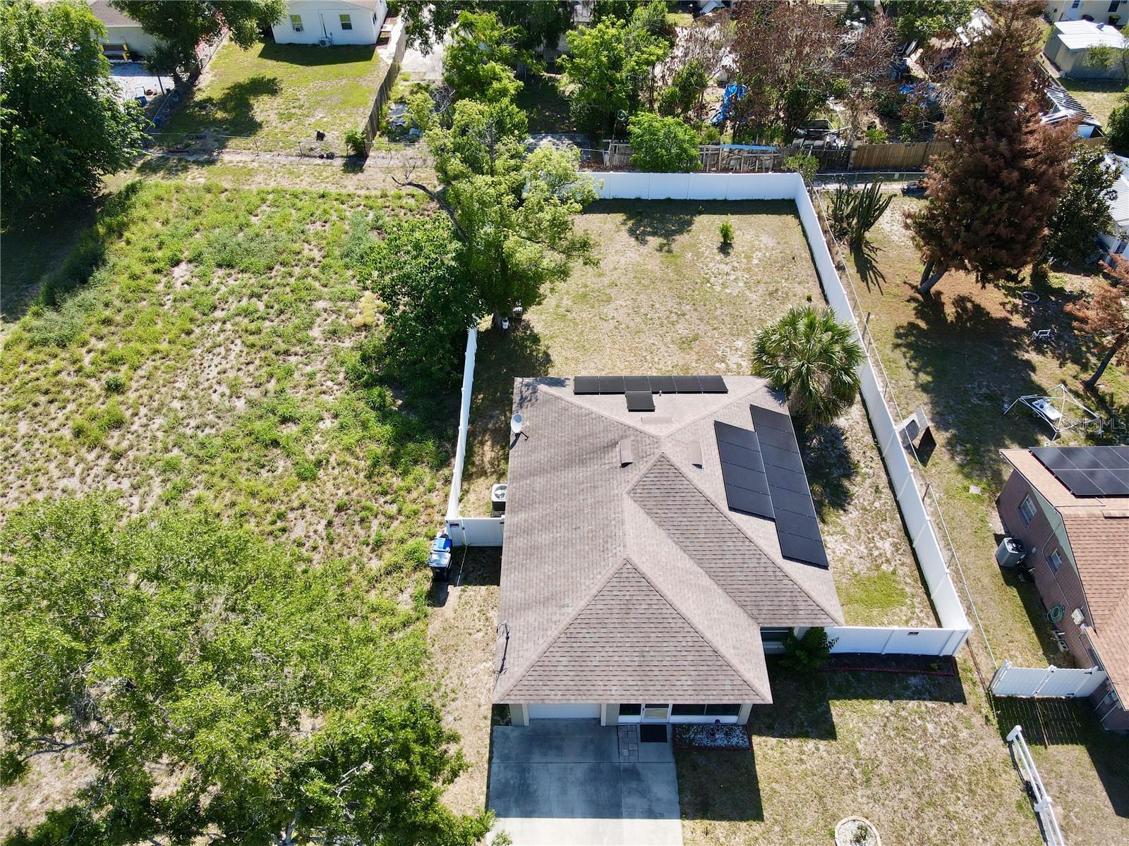 Listing photo id 31 for 313 Oak Street