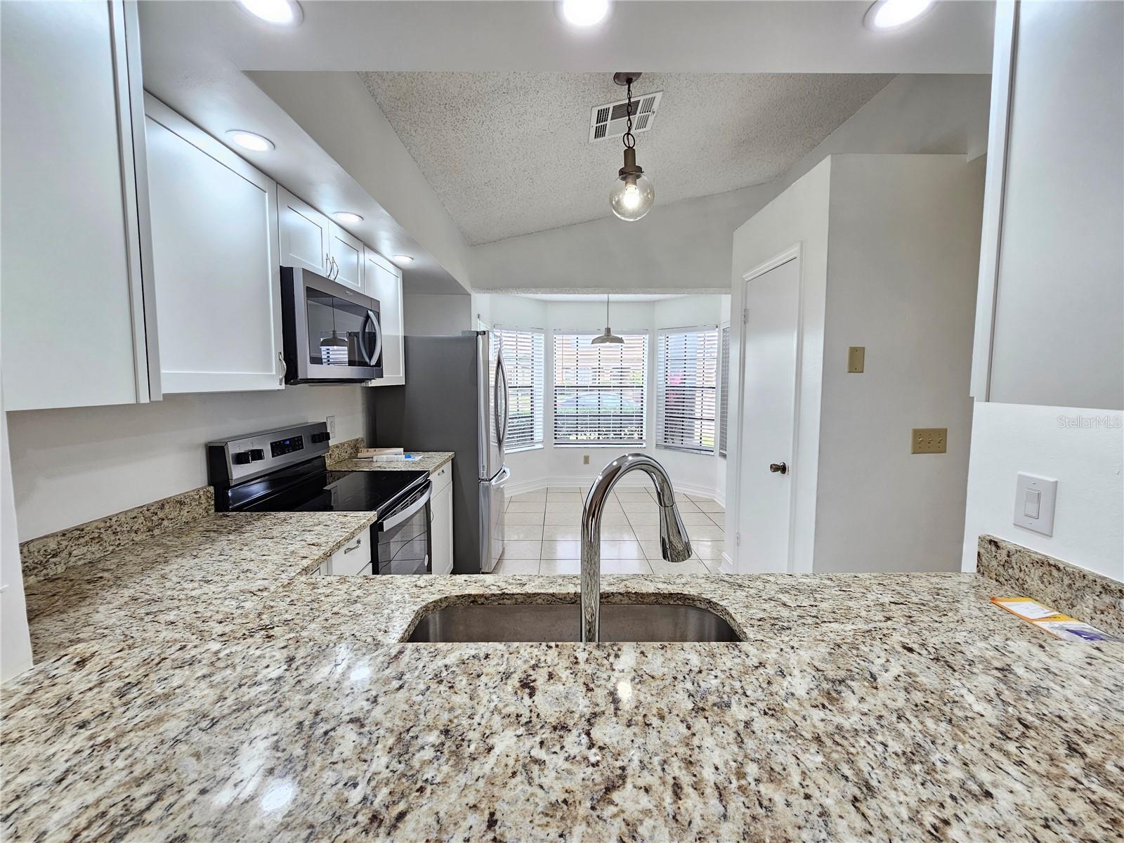 Image 10 of 27 For 1024 Whalebone Bay Drive