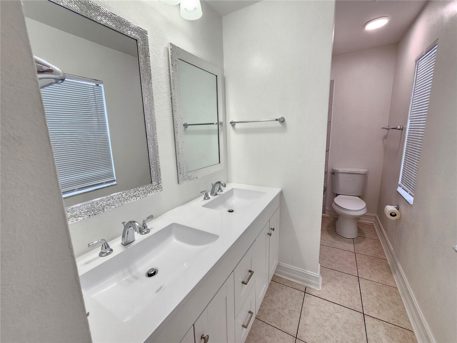 Image 21 of 27 For 1024 Whalebone Bay Drive