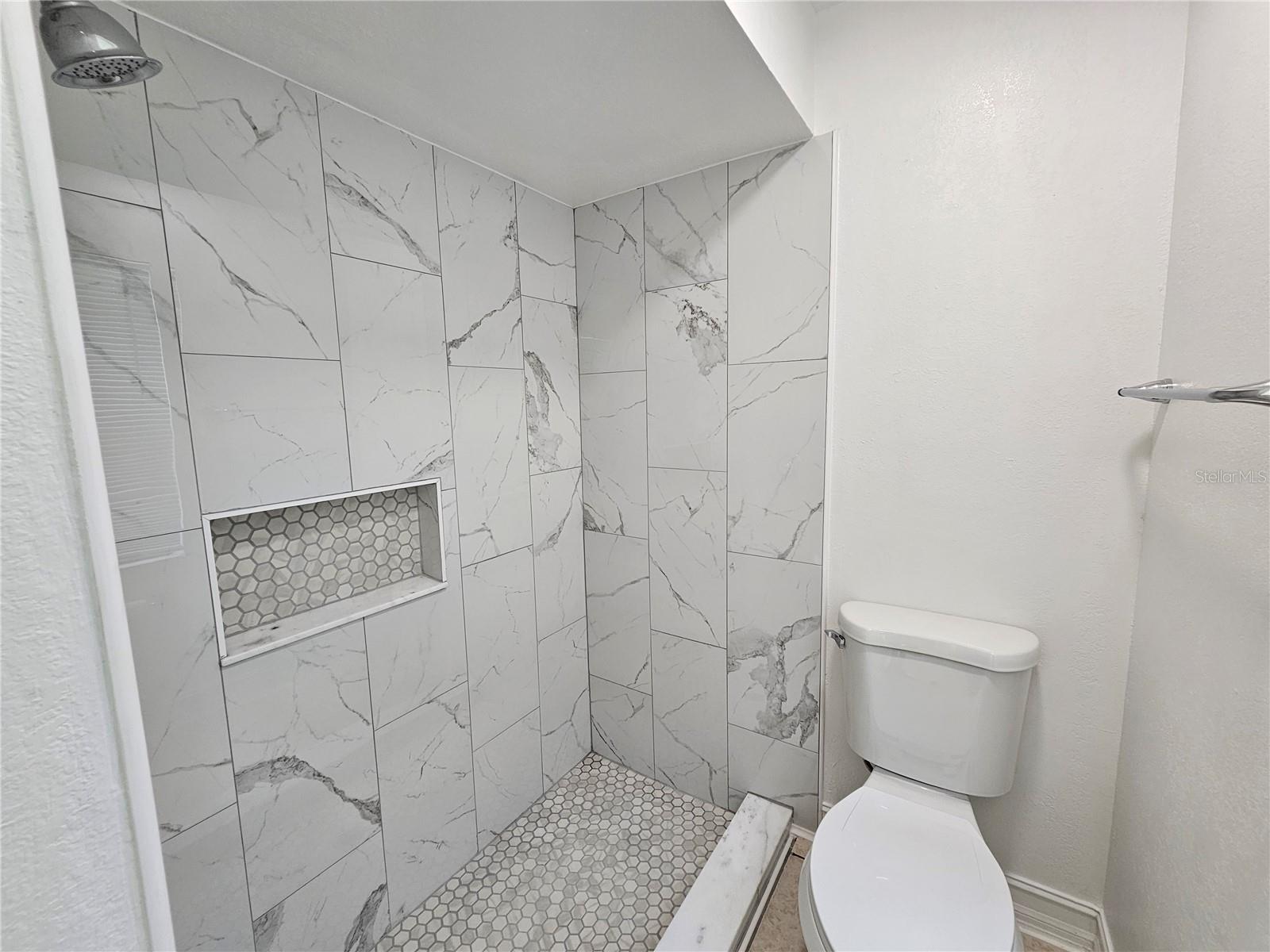 Image 23 of 27 For 1024 Whalebone Bay Drive