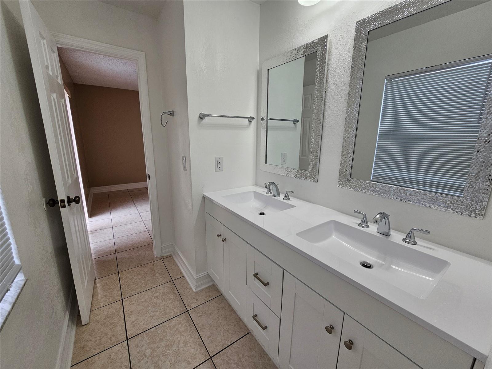 Image 24 of 27 For 1024 Whalebone Bay Drive