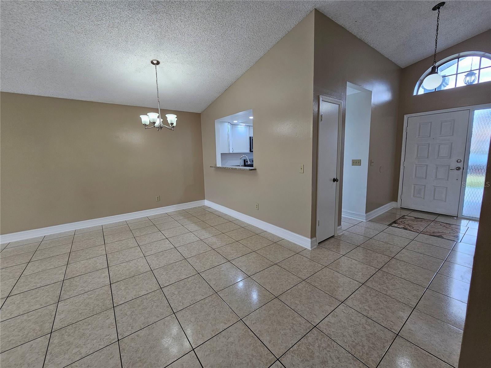 Image 4 of 27 For 1024 Whalebone Bay Drive