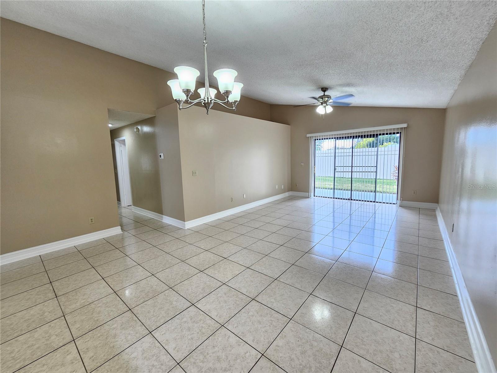 Image 5 of 27 For 1024 Whalebone Bay Drive