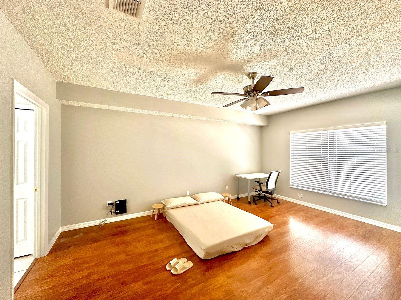Image 18 of 57 For 8515 Palm Harbor Drive