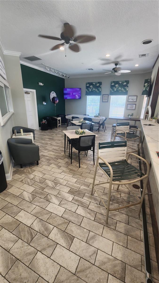 Image 31 of 57 For 8515 Palm Harbor Drive