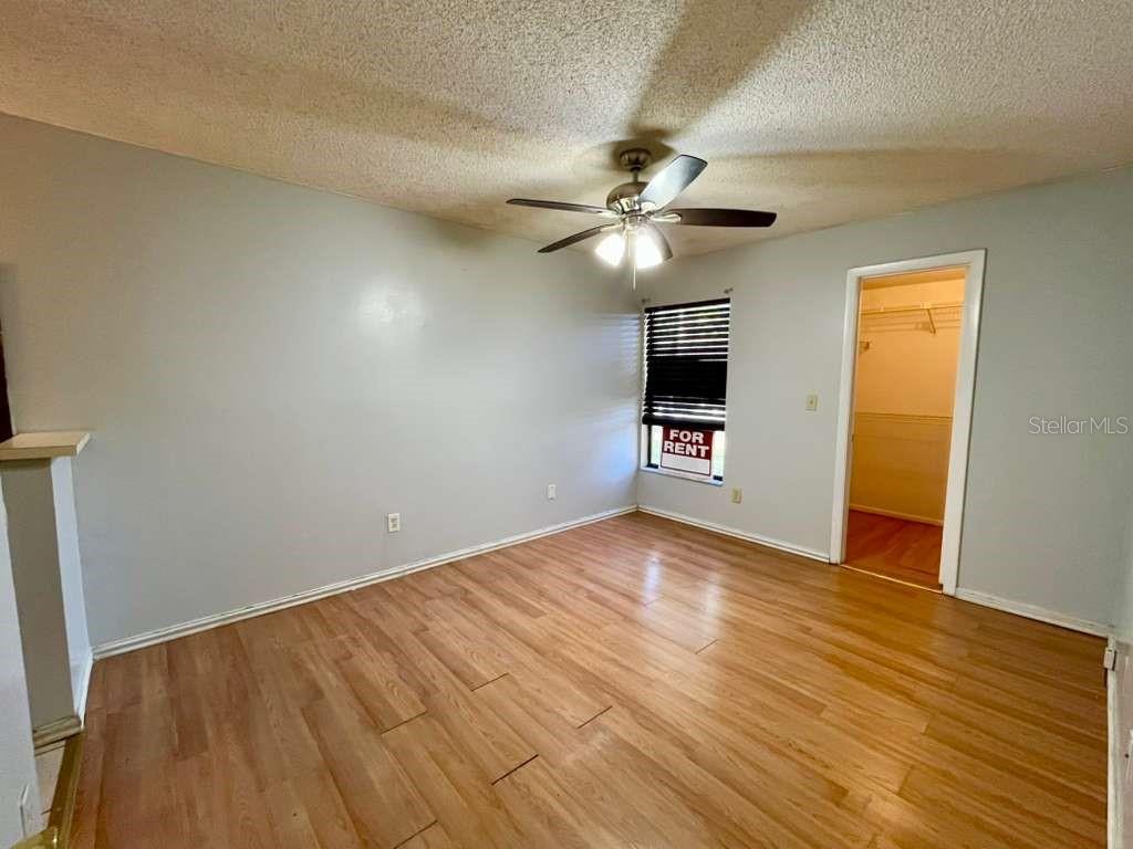 Image 23 of 37 For 108 Creekside Way