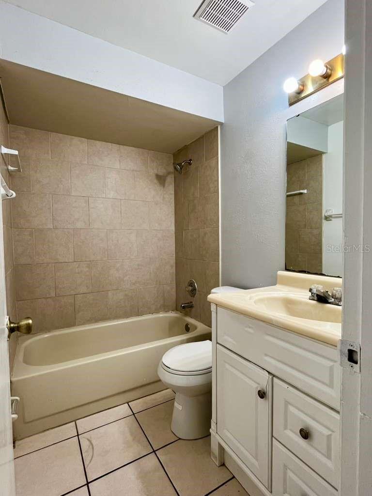 Image 26 of 37 For 108 Creekside Way