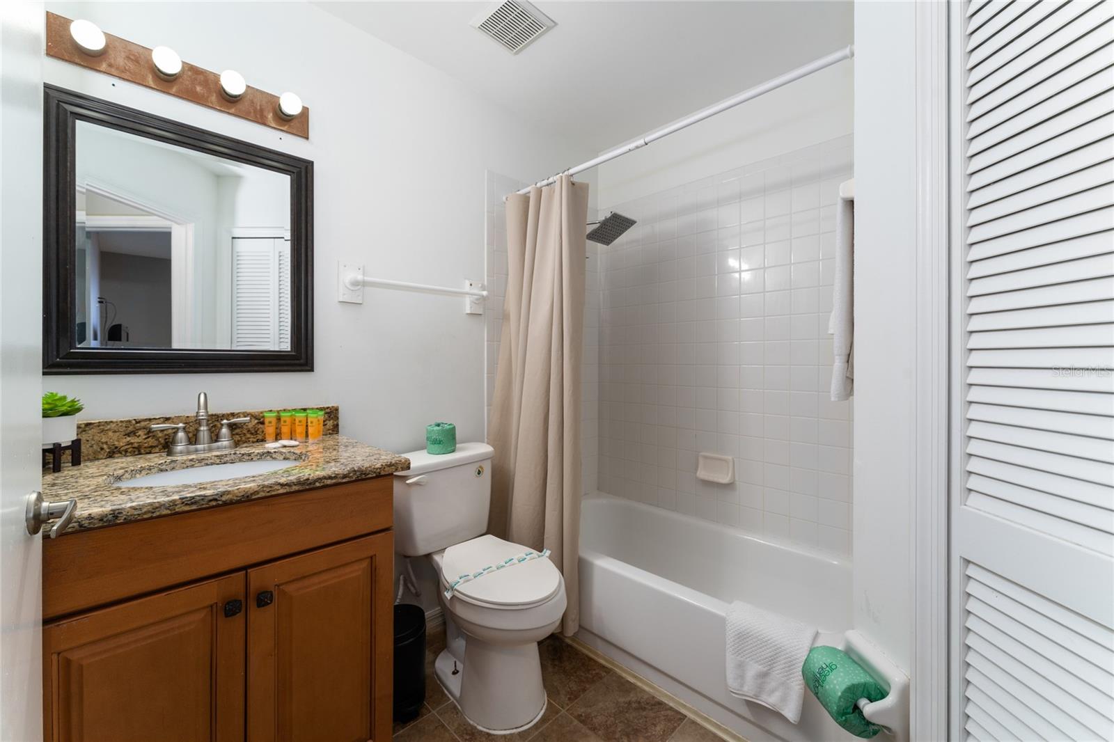 Image 17 of 47 For 125 Allison Avenue