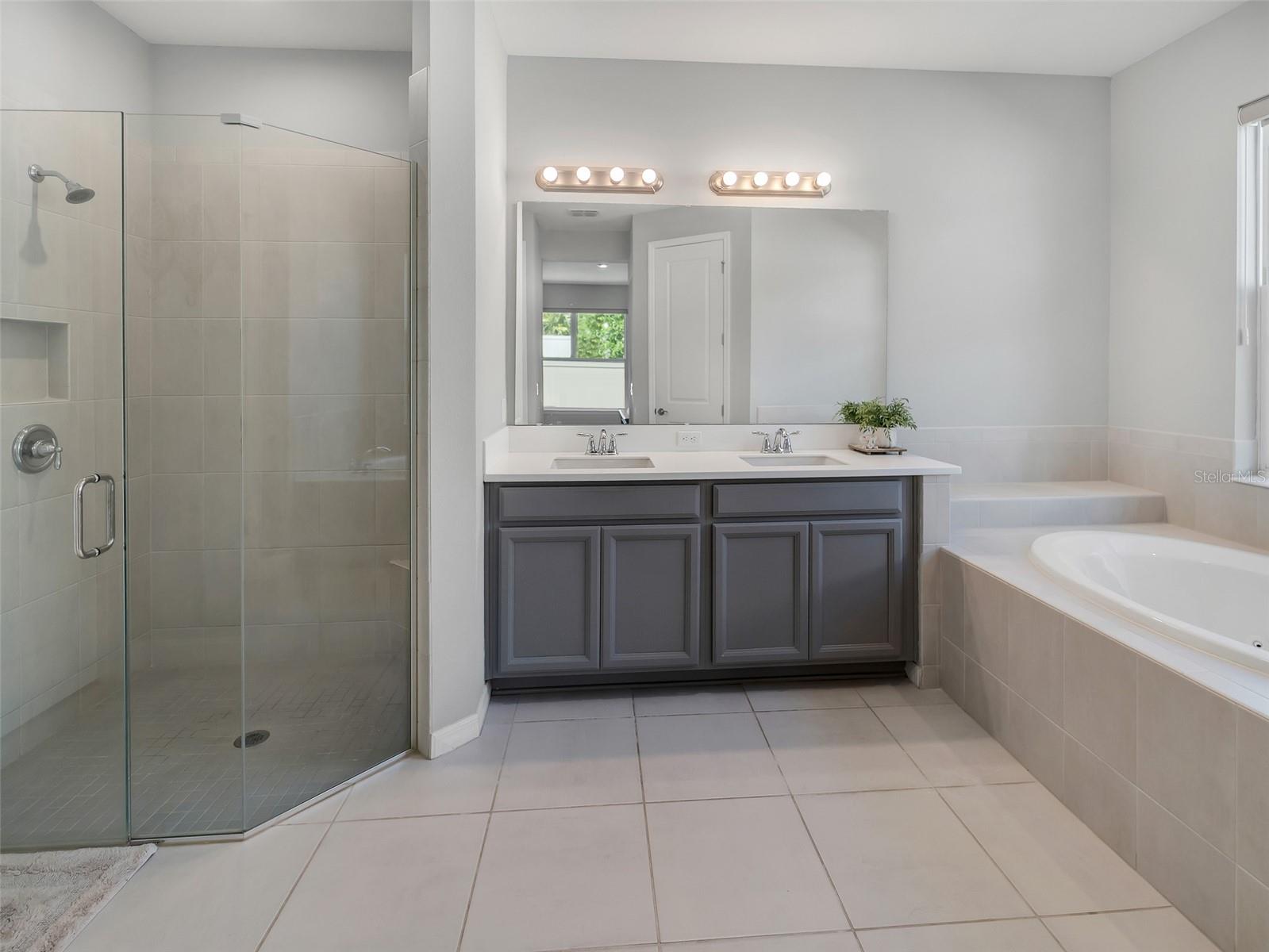 Image 31 of 53 For 2632 Pinnacle Lane