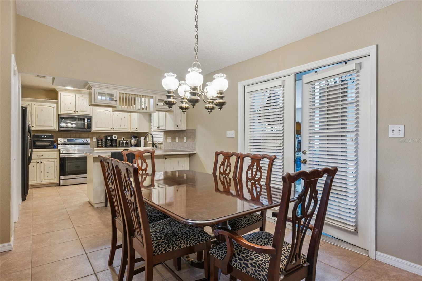 Image 10 of 34 For 1081 Salsona Avenue
