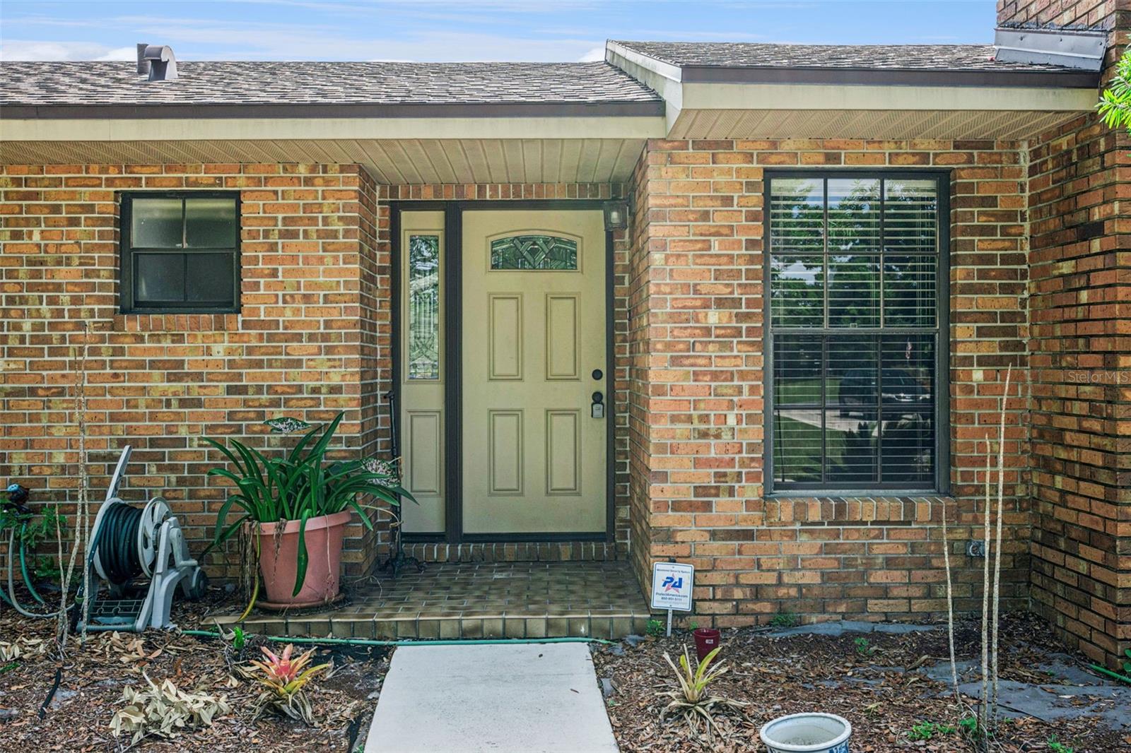 Image 4 of 34 For 1081 Salsona Avenue