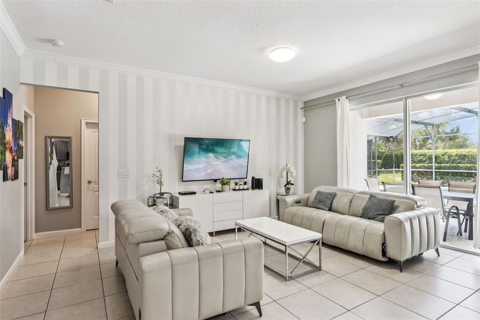 Image 14 of 80 For 4348 Acorn Court