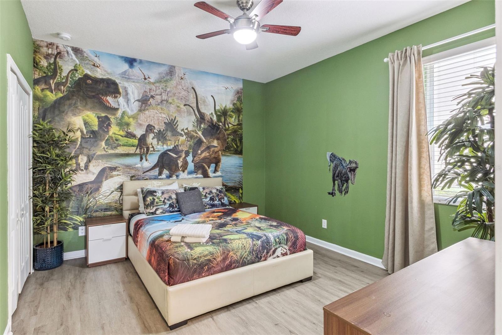 Image 33 of 80 For 4348 Acorn Court
