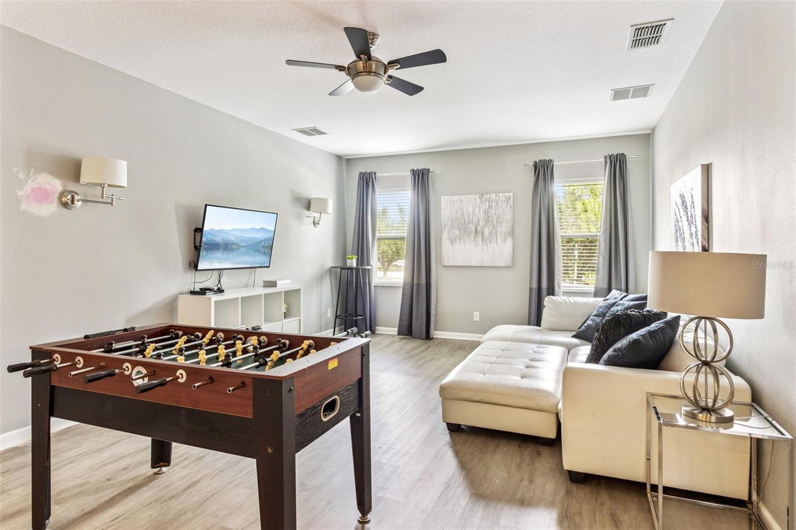 Image 36 of 80 For 4348 Acorn Court