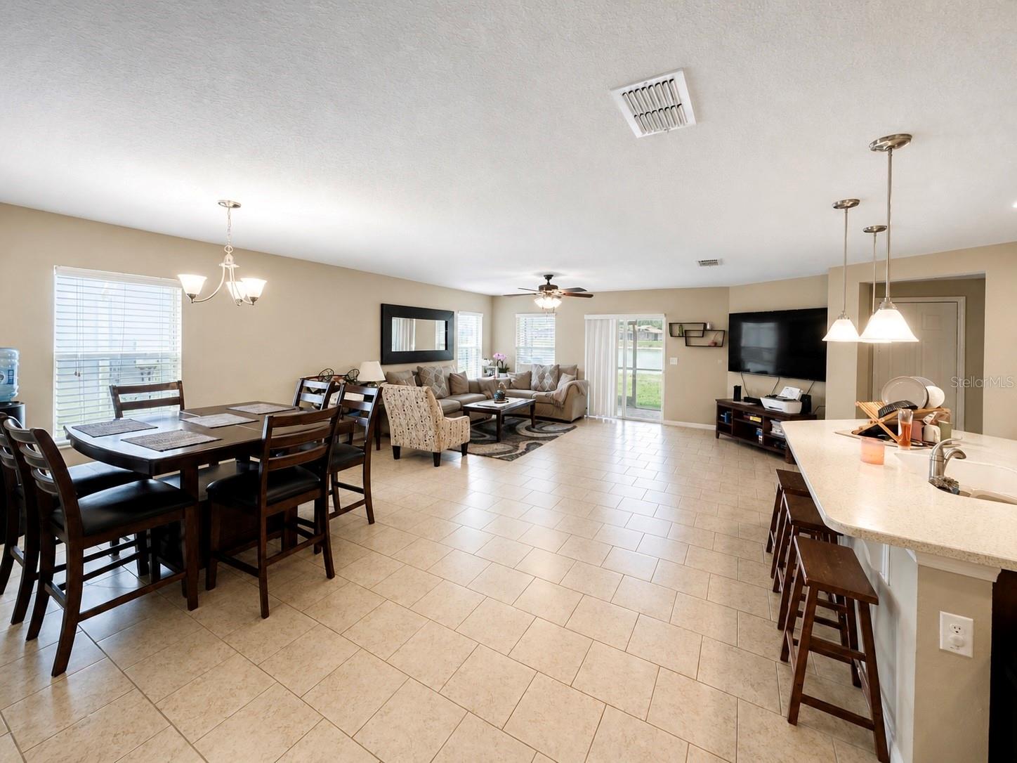 Image 3 of 14 For 4719 Blue Diamond Street