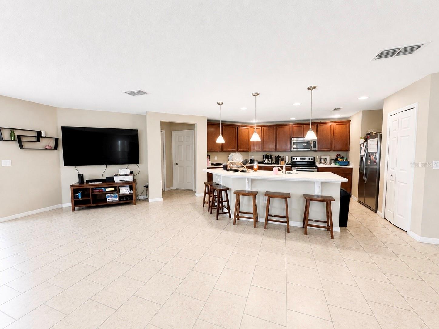 Image 8 of 14 For 4719 Blue Diamond Street