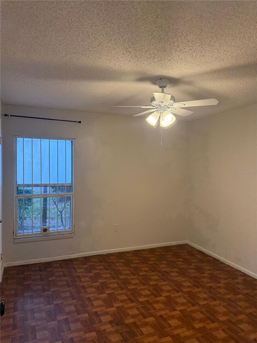 Image 16 of 27 For 3827 Bay Club Cir  103