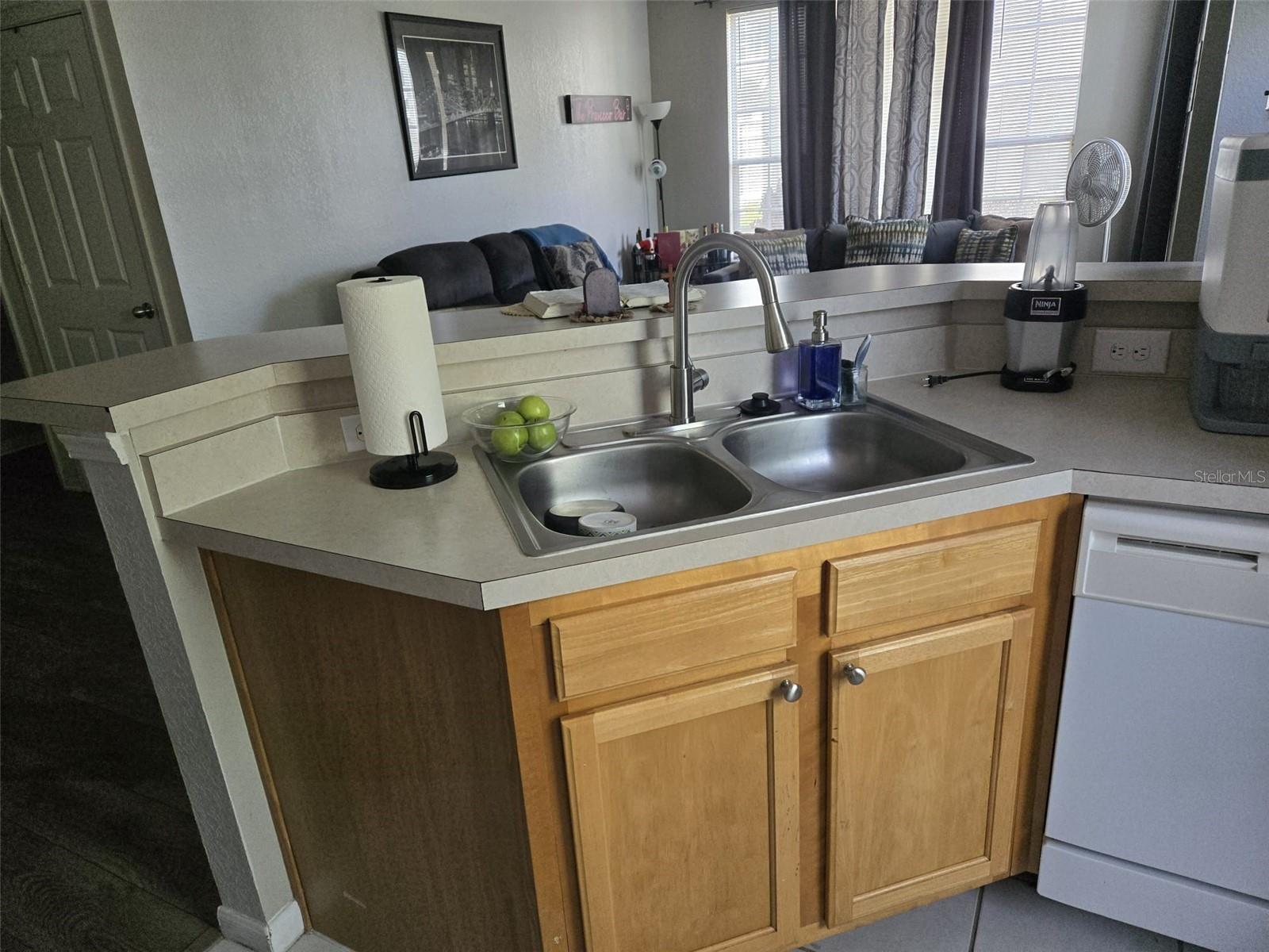 Image 4 of 16 For 9085 Lee Vista Boulevard 1003