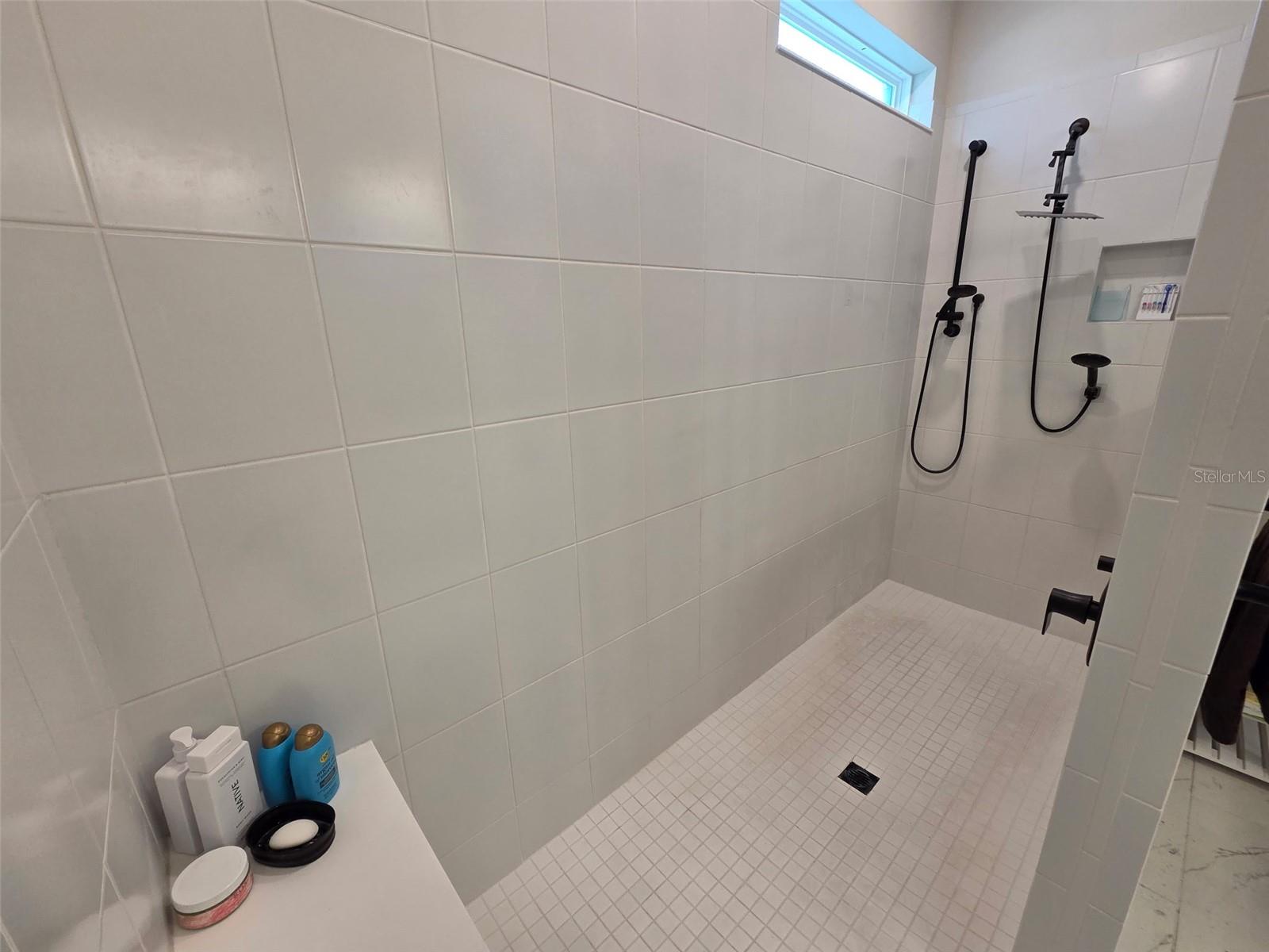 Listing photo id 16 for 12919 Willow Grove Drive