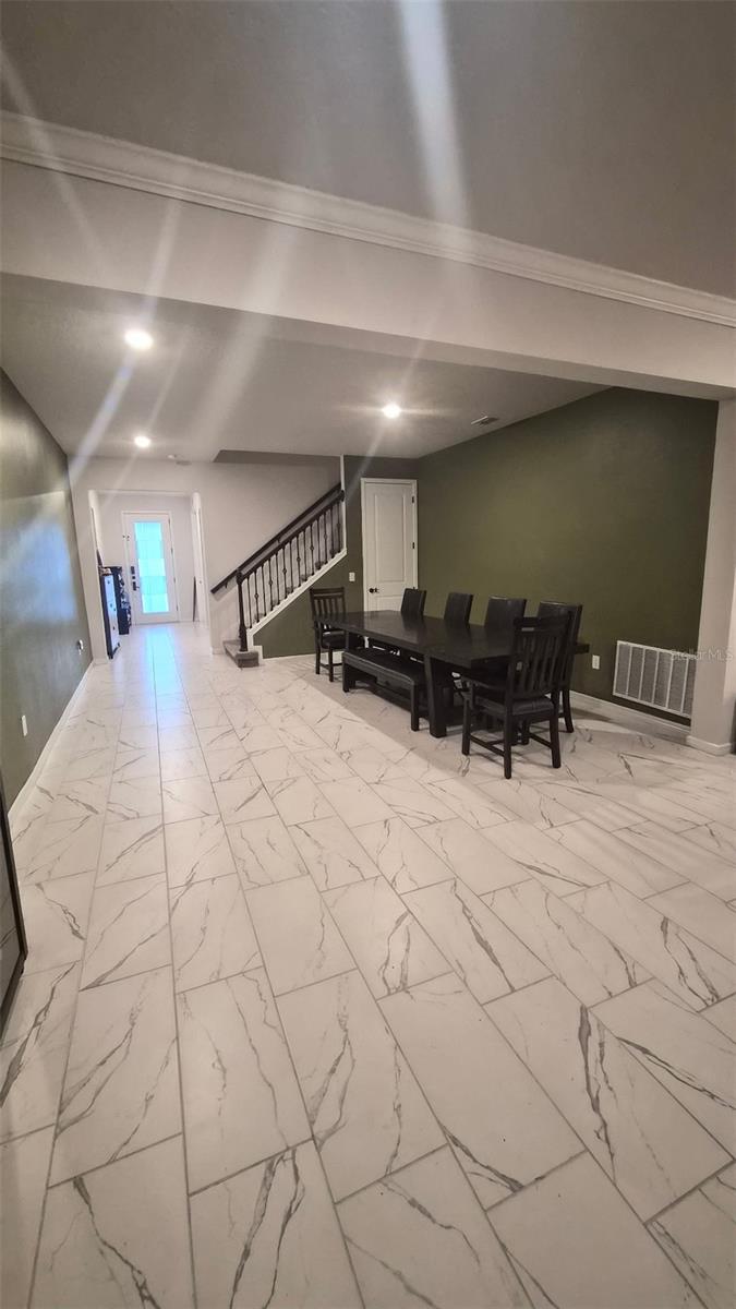 Listing photo id 4 for 12919 Willow Grove Drive