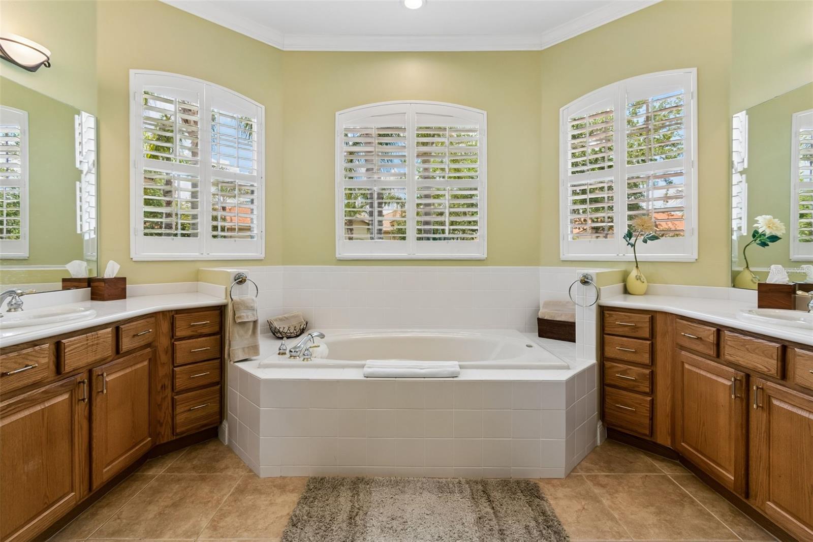 Image 41 of 80 For 1179 Cambria Bend