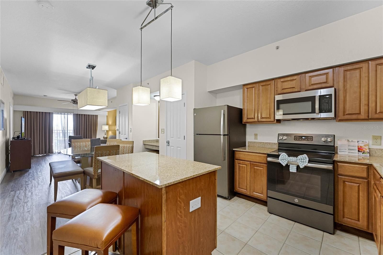 Image 10 of 38 For 12544 Floridays Resort Drive 506-b