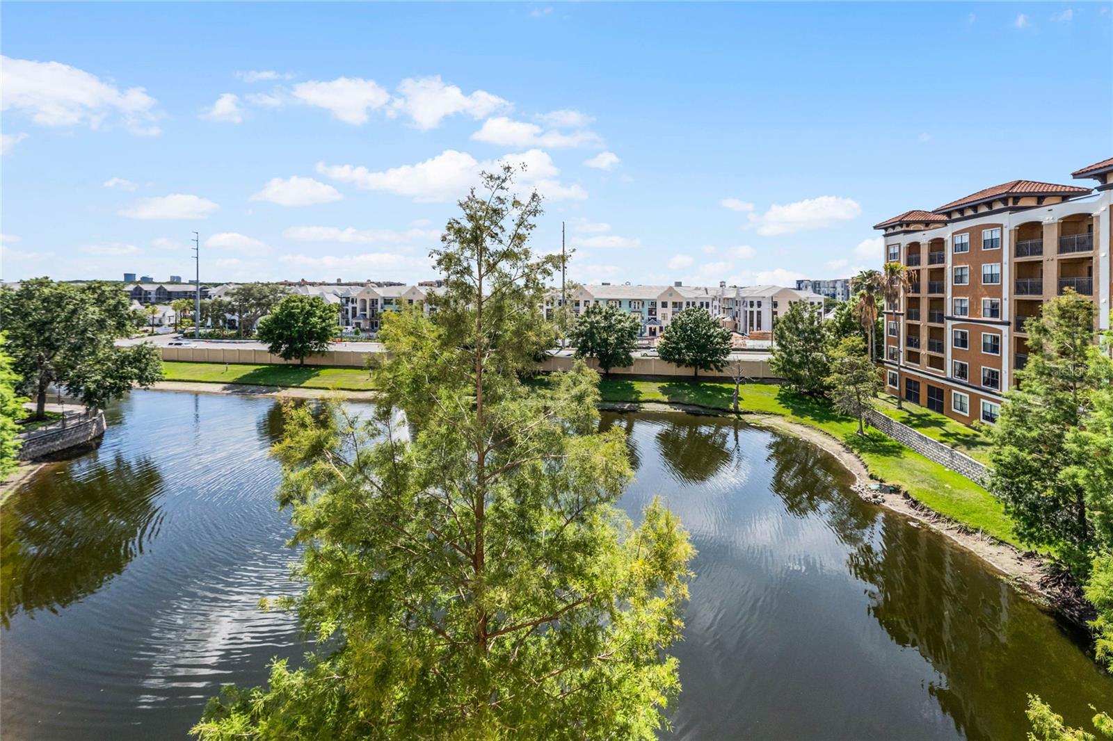 Image 27 of 38 For 12544 Floridays Resort Drive 506-b