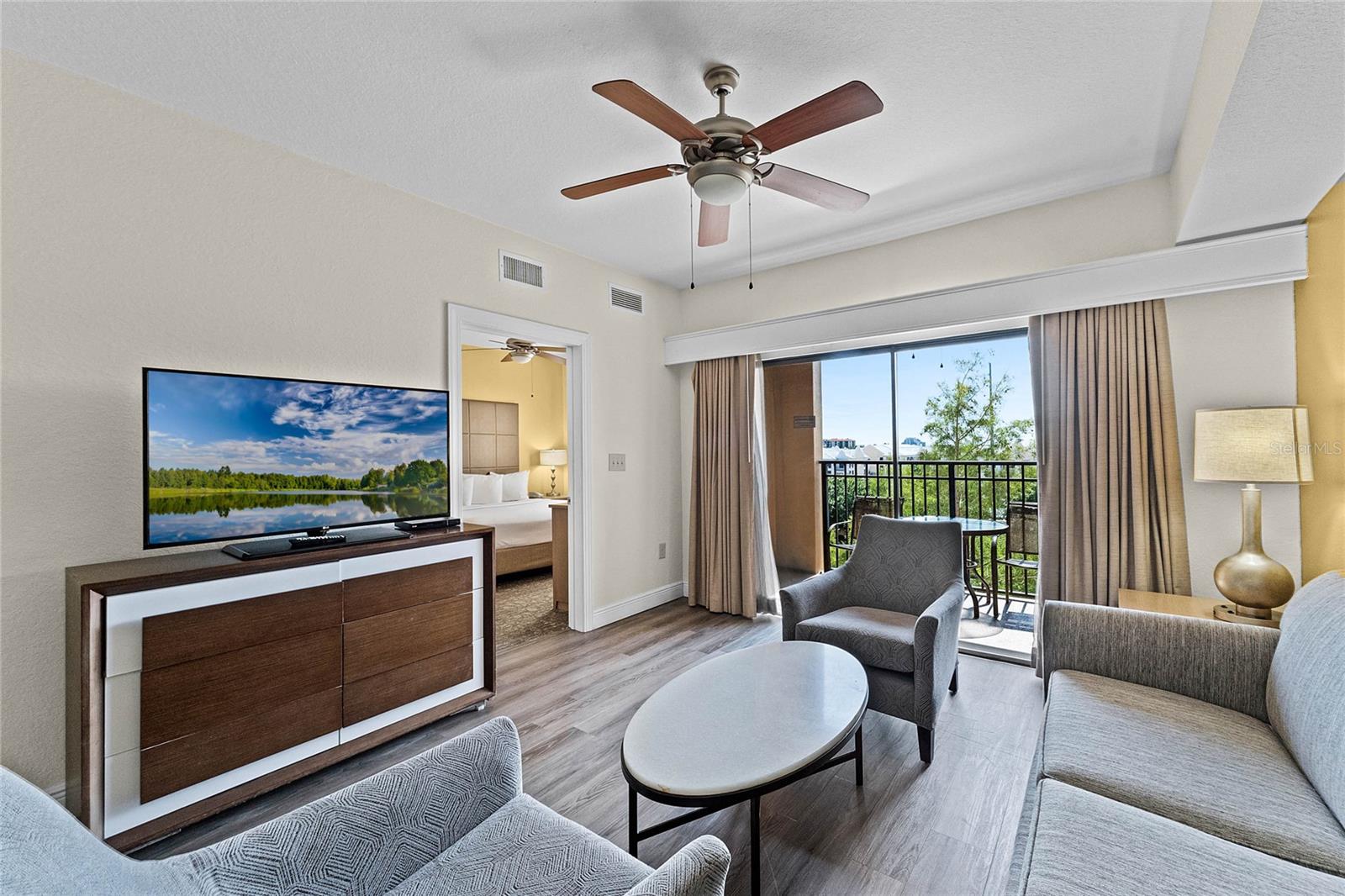 Image 5 of 38 For 12544 Floridays Resort Drive 506-b
