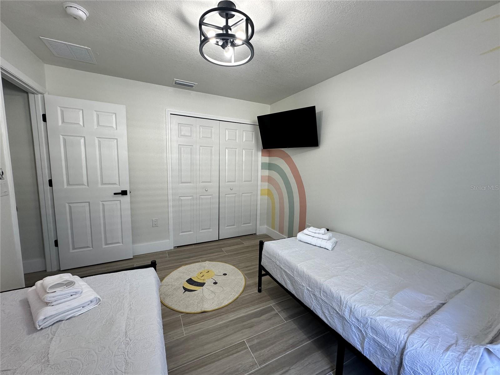 Image 10 of 40 For 17410 Woodcrest Way